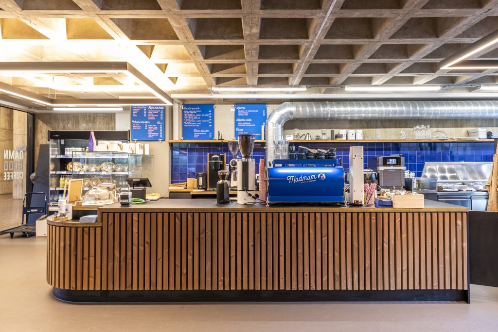 Interior of the Madmum Coffee Roasters & Bar in the faculity of Letteren in Leuven